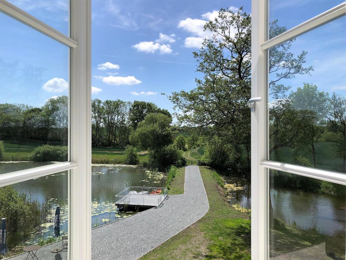 Ferienwohnungen Herrenhaus Gut Oestergaard Steinberg  エクステリア 写真