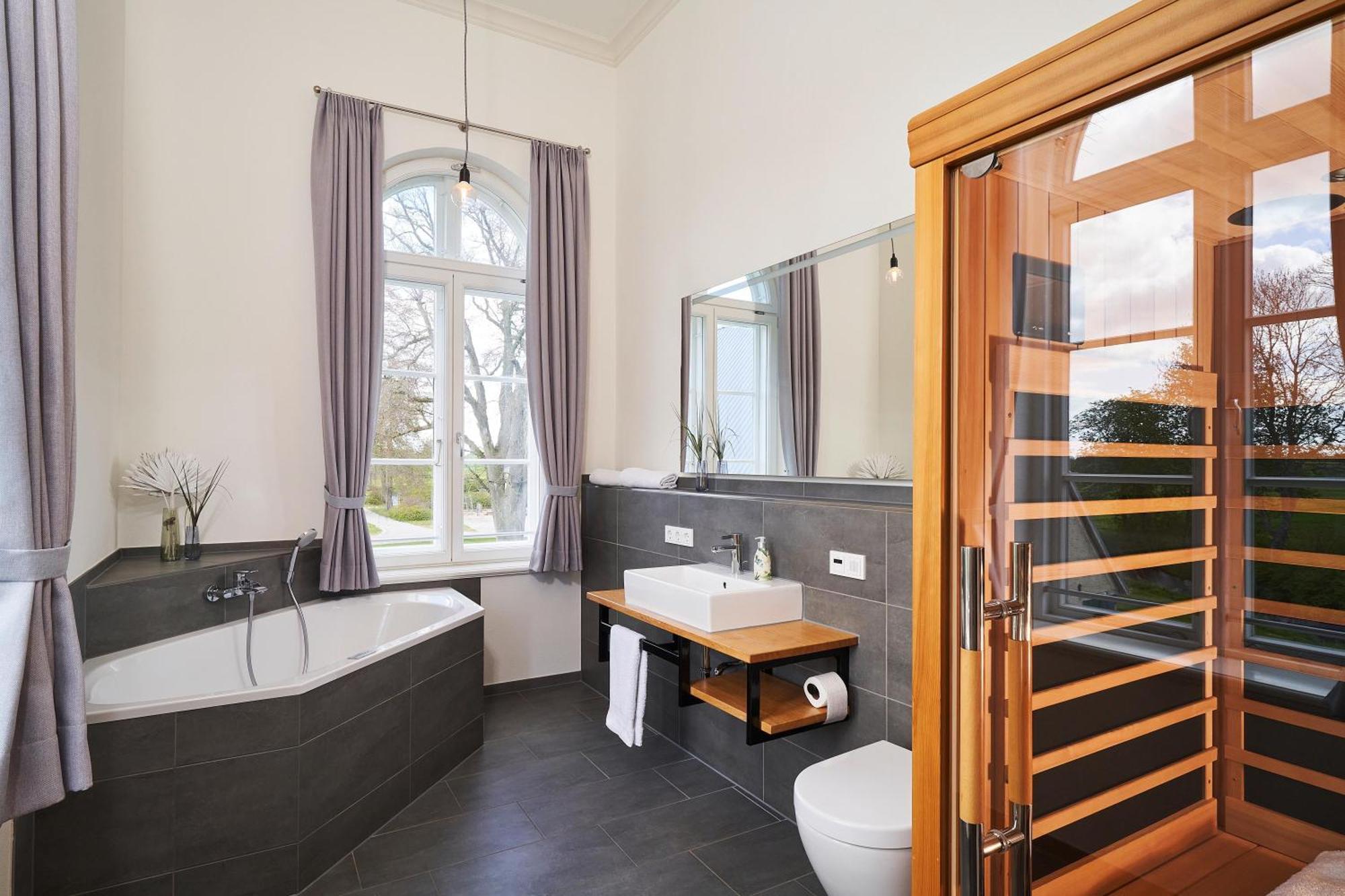 Ferienwohnungen Herrenhaus Gut Oestergaard Steinberg  エクステリア 写真